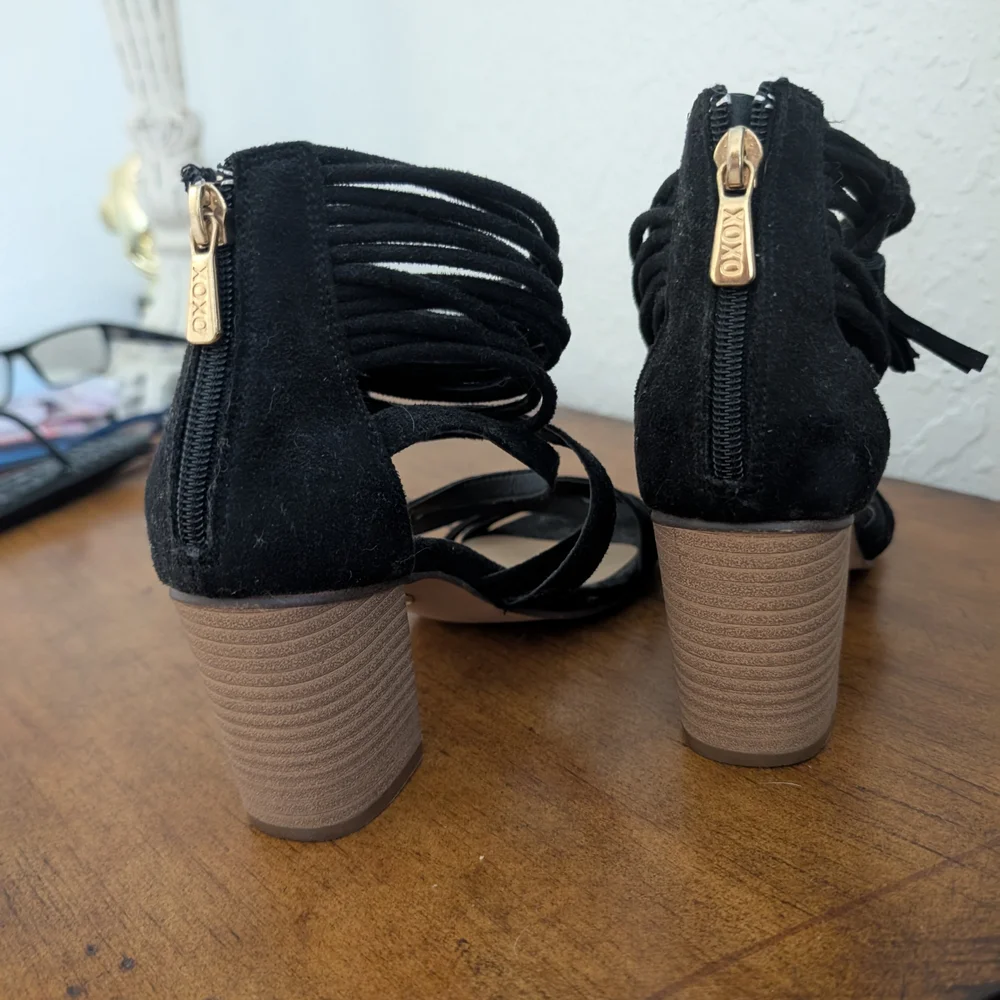 XOXO Women's Black Suede Heeled Sandals - Picture 3 of 4